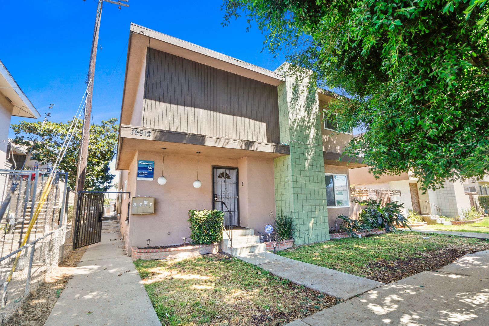 Gardena Apartment: 16912 S Vermont Avenue