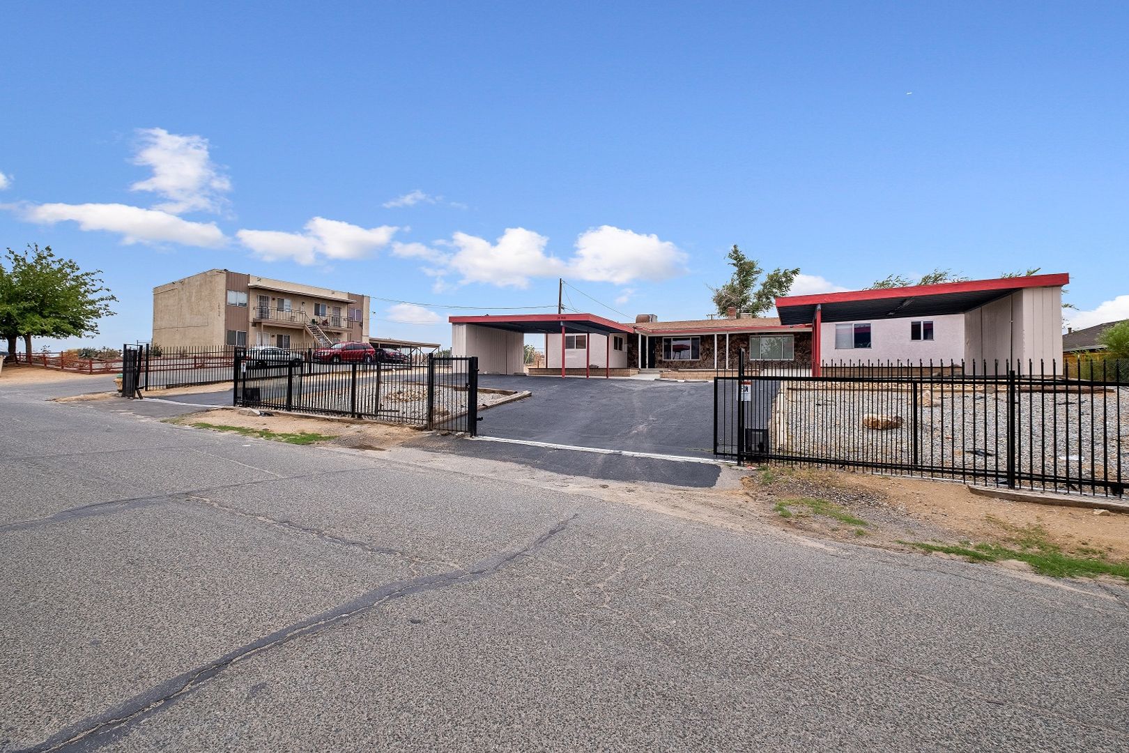 Victorville Apartment: 15740 Sueno Lane