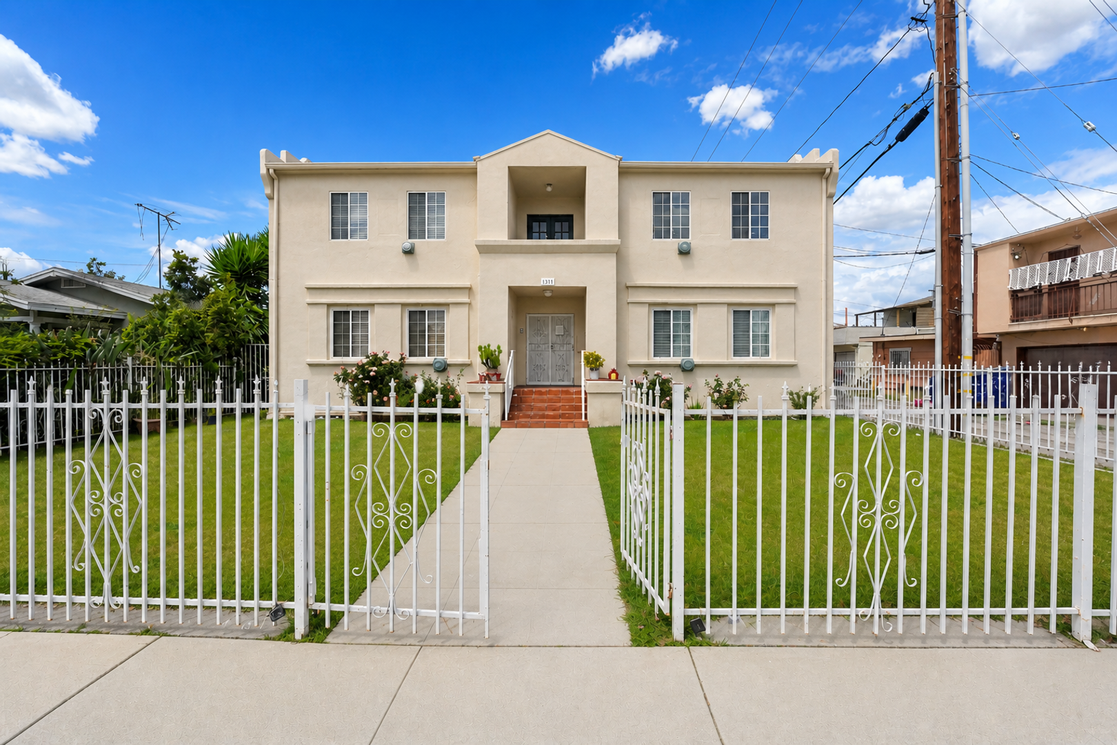 Montebello Apartment: 113 California Avenue