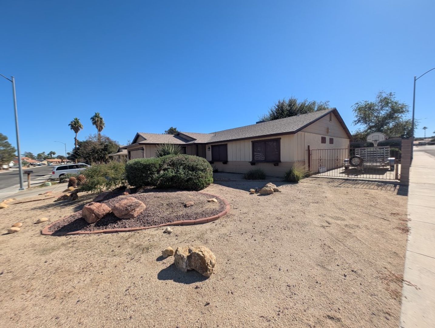 HENDERSON House: 1627 GUILFORD DR