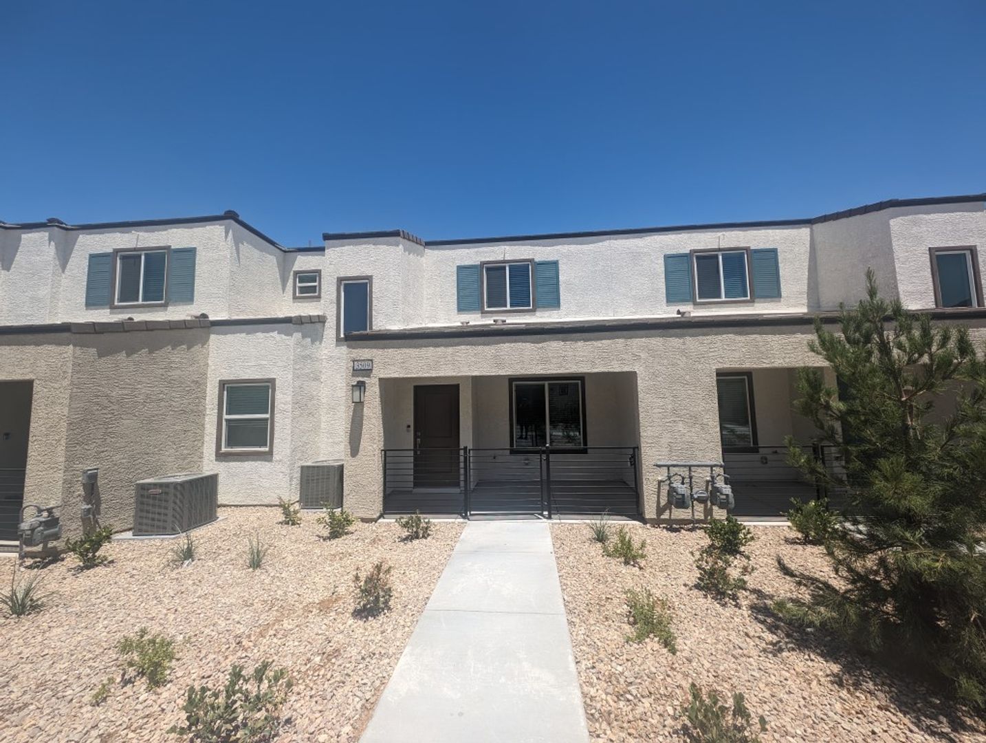 LAS VEGAS House: 3509 GOLDEN CHARIOT AVE