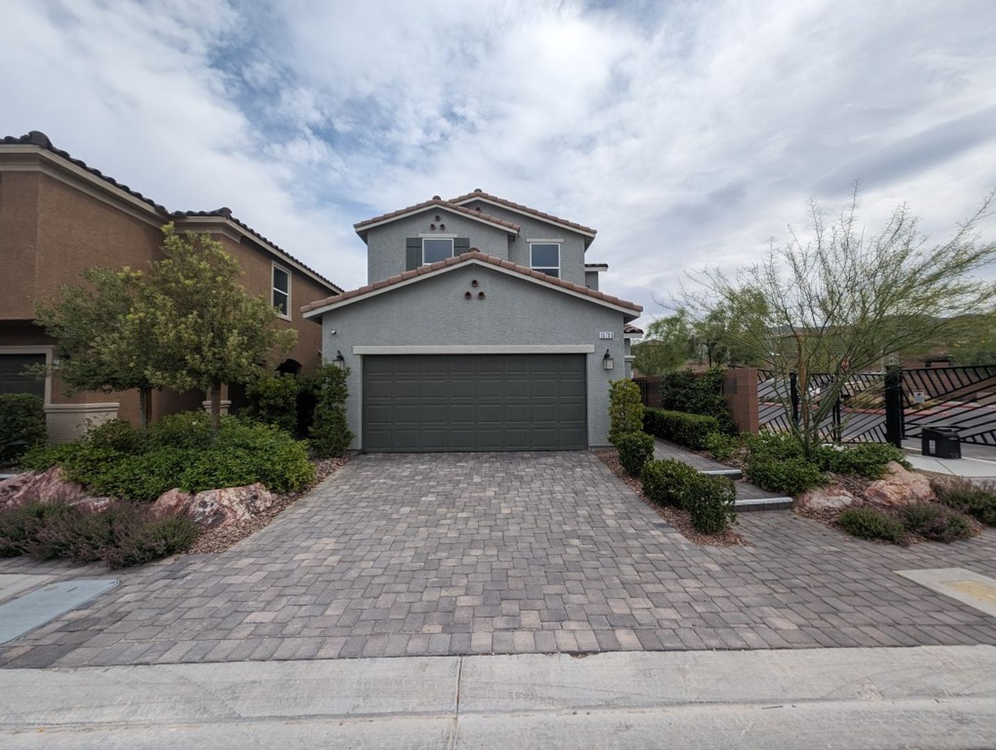 LAS VEGAS House: 10795 GENTLE CREST AVE