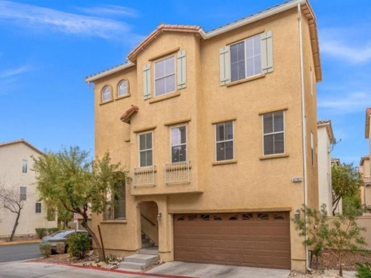 LAS VEGAS House: 4782 MANDERSTON CT