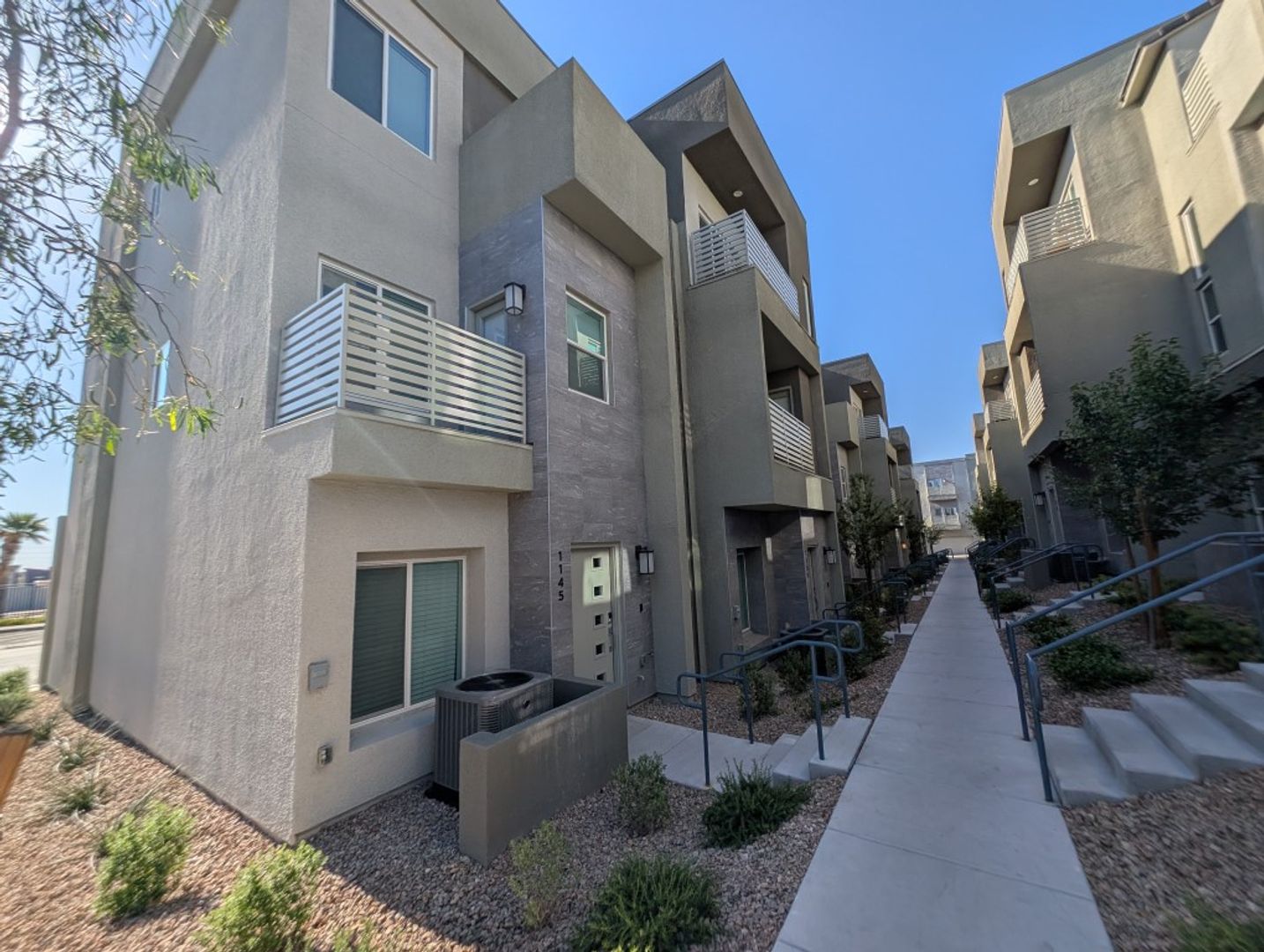 LAS VEGAS House: 1151 BLOSSOM POINT ST