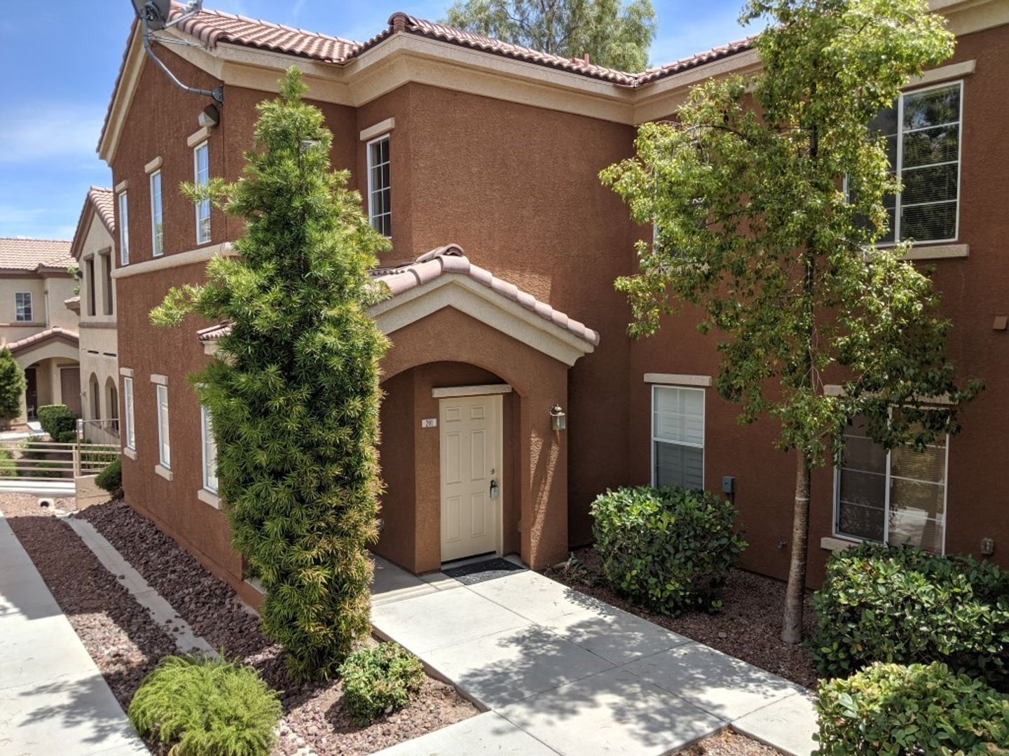 LAS VEGAS House: 10280 GILMORE CANYON CT #201