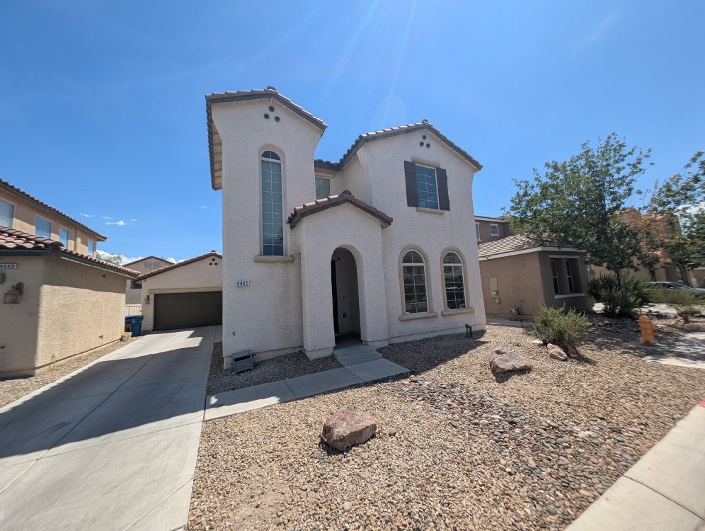 LAS VEGAS House: 4445 LAGUNA GARDEN AVE