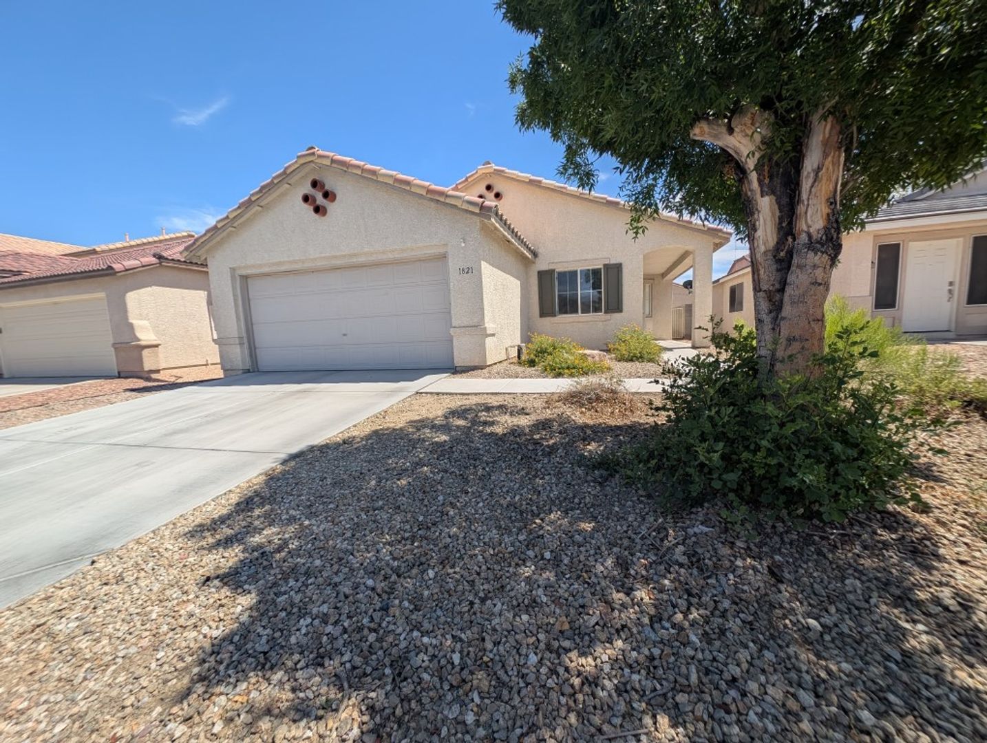 NORTH LAS VEGAS House: 1821 RUNNING FAWN CT