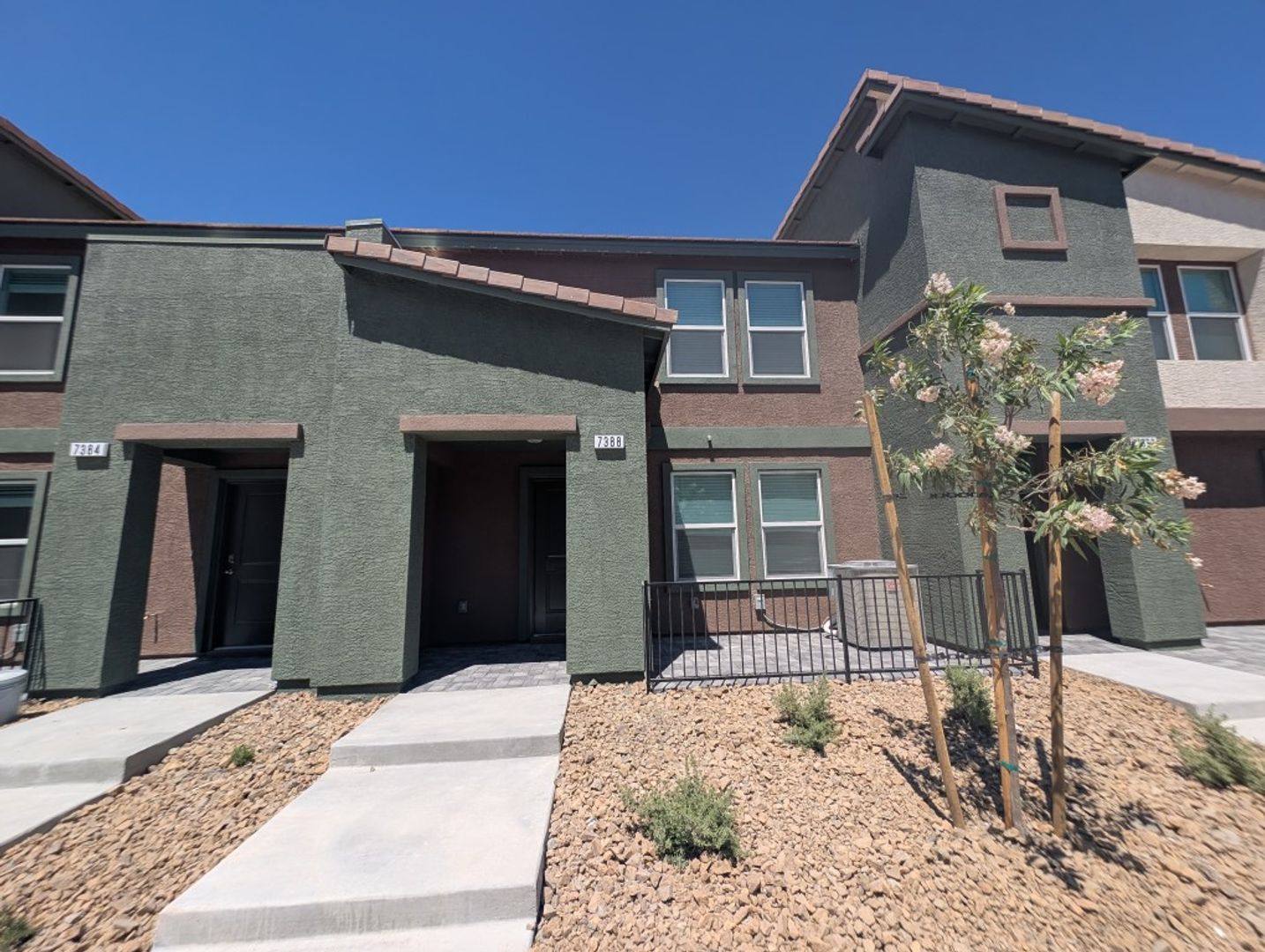 NORTH LAS VEGAS House: 7388 JOANNA BROOK ST