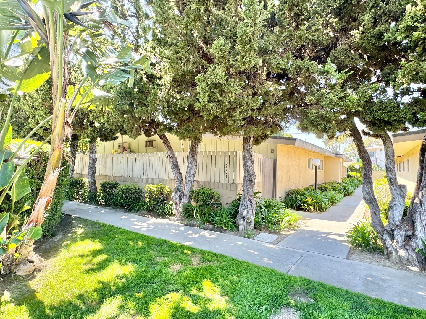 Garden Grove Apartment: 10191 - 10241 Lampson Ave.