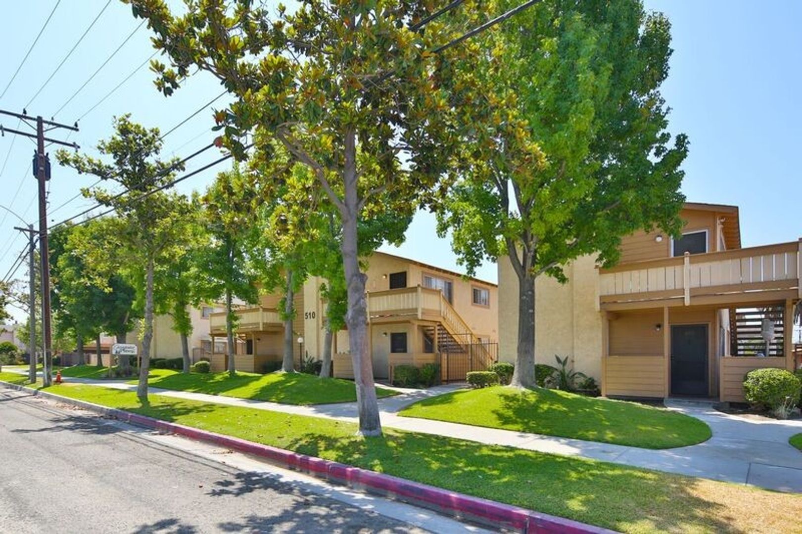 Anaheim Apartment: 510 - 520 E. Orangewood Ave.