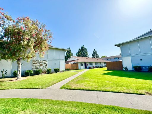 TOWNHOME- Garden Grove Apartment with Spacious Patio and 2 ASSIGNED parkings! – photo 1
