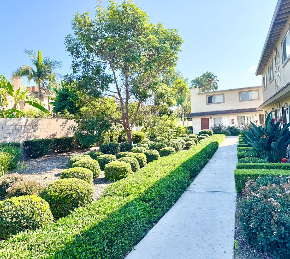 Santa Ana Apartment: 4120 W. 5th St.