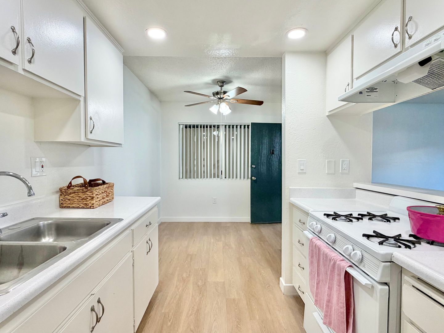 Stanton Apartment: 8080 Bever Place