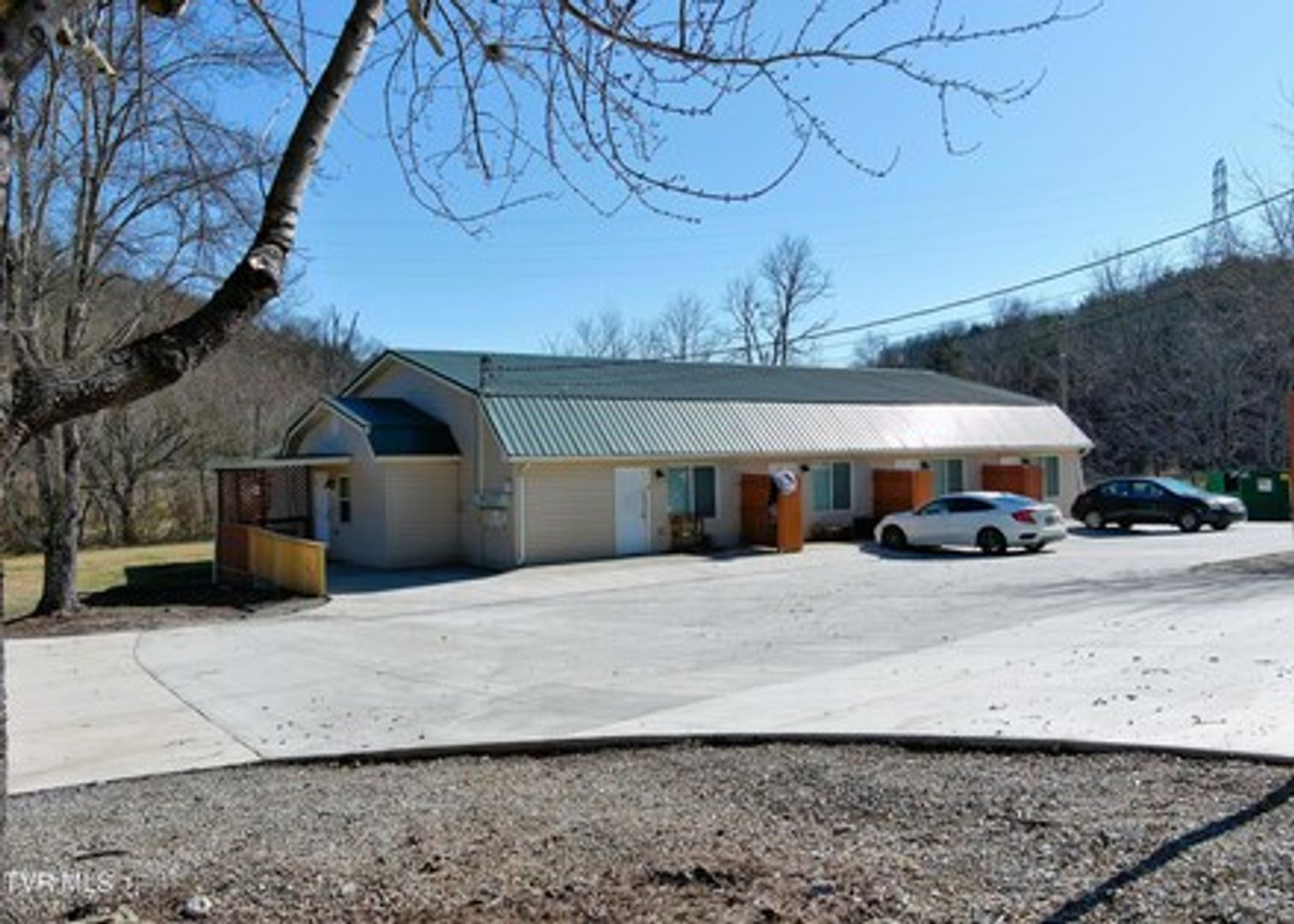 Greeneville Apartment: 620-646 Lovers Lane