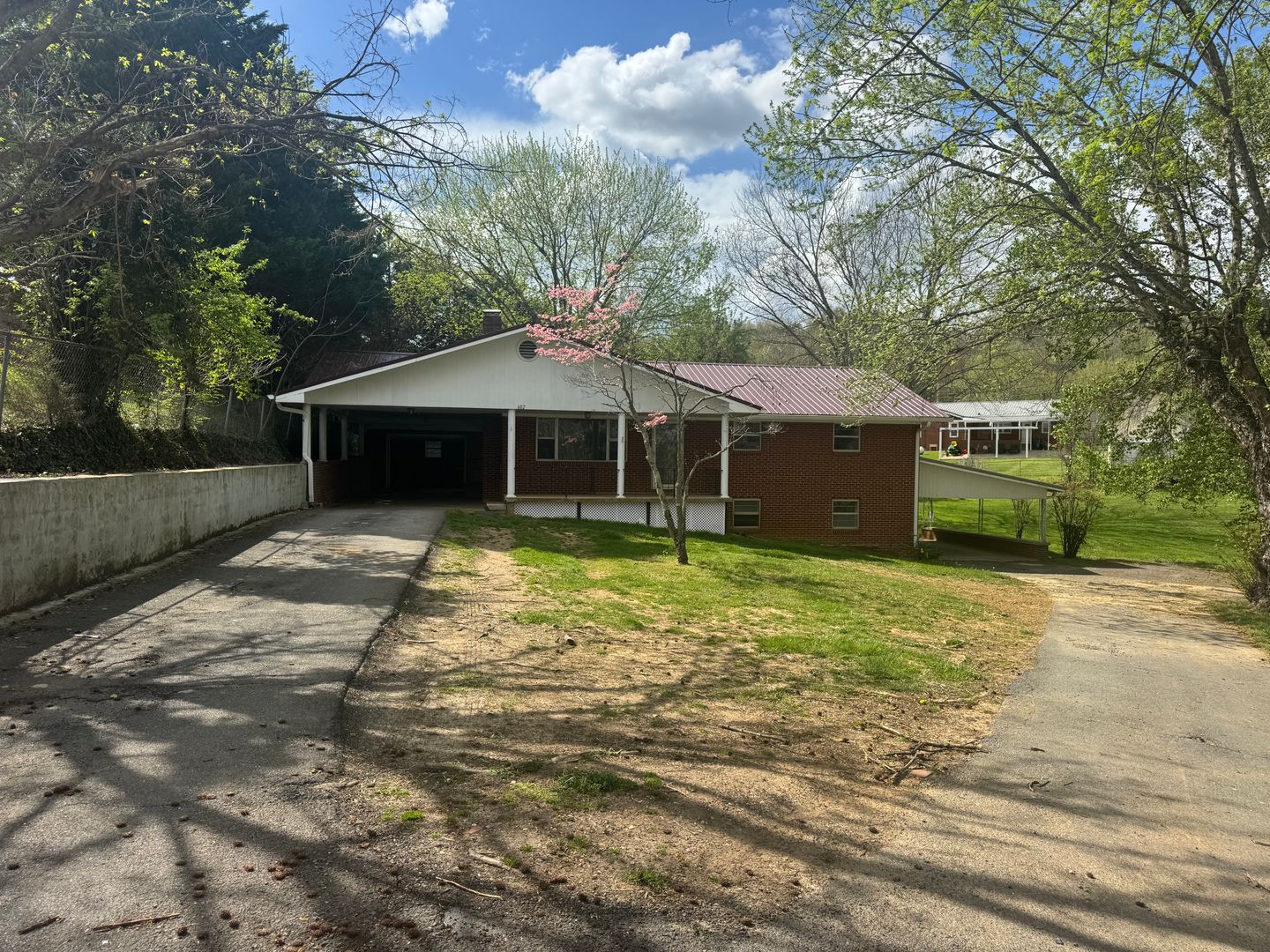 Greeneville House: 602 Asheville Hwy