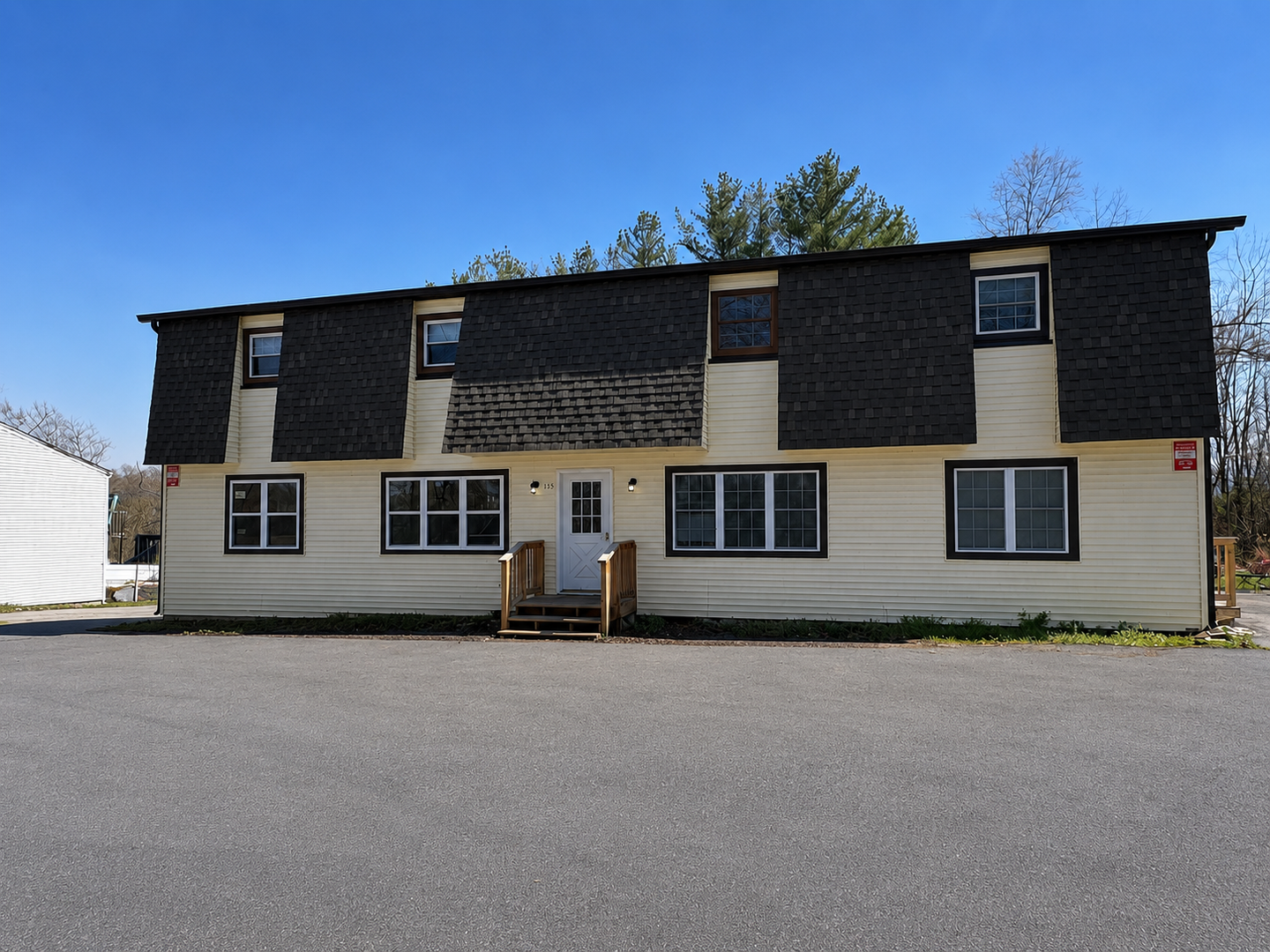 Elizabethton Apartment: 115 Towneview Estates Dr