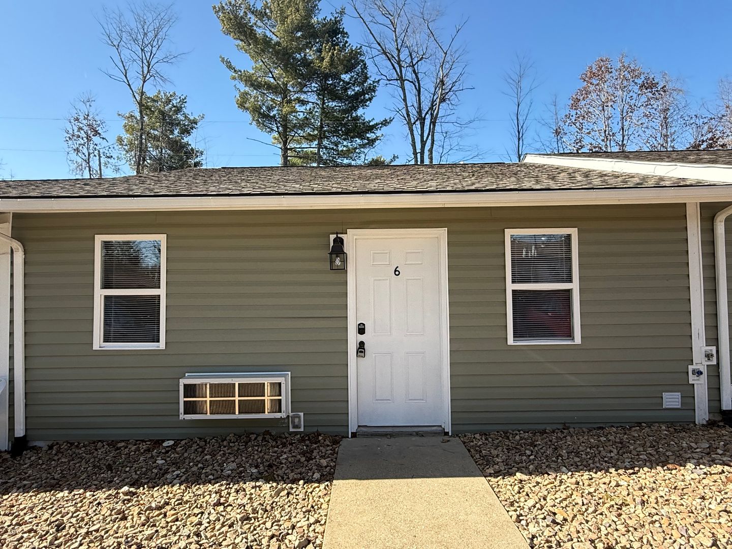 Greeneville Apartment: 402 Mt Bethel Rd