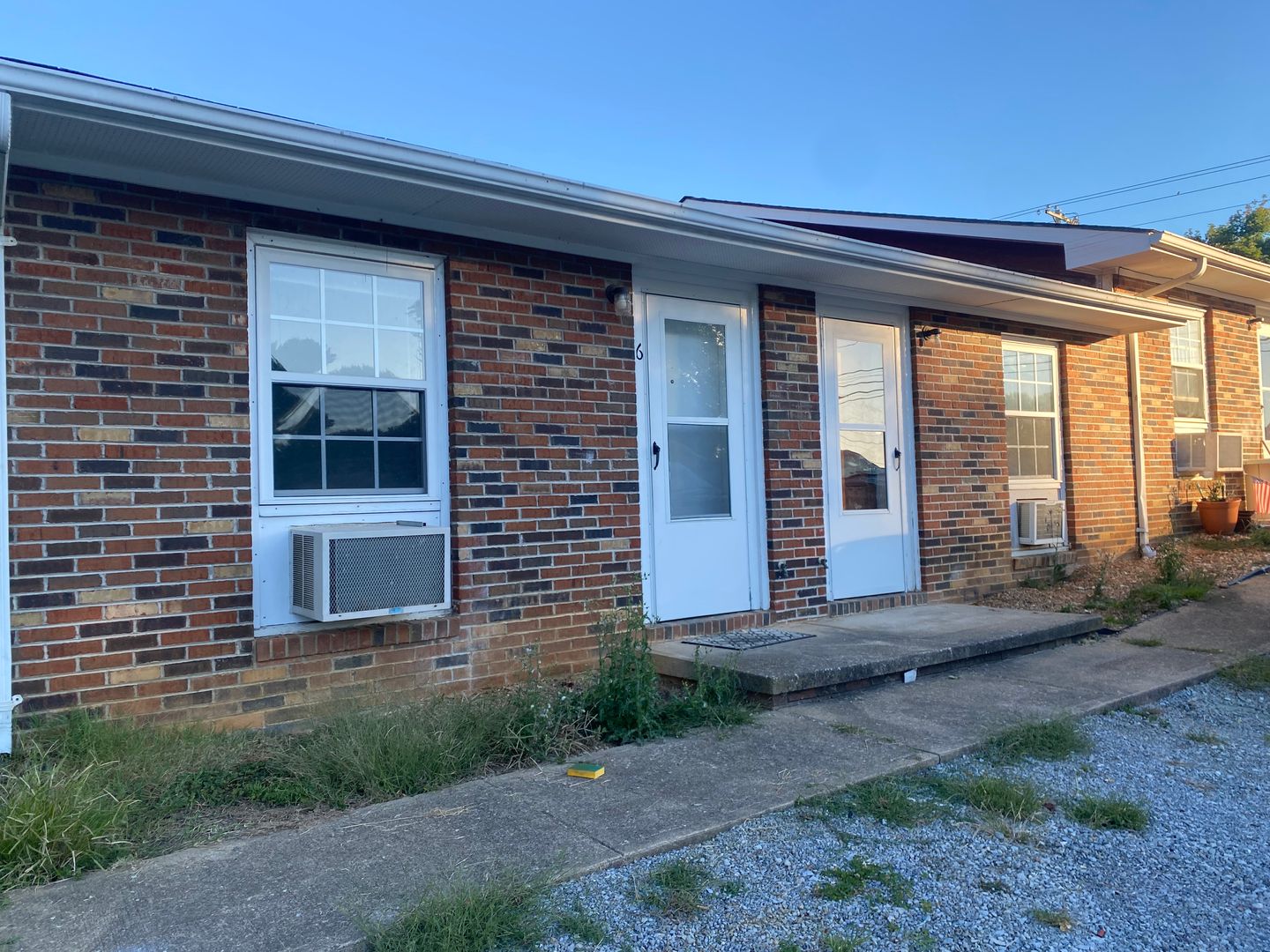Greeneville Apartment: 2314 Buckingham Rd