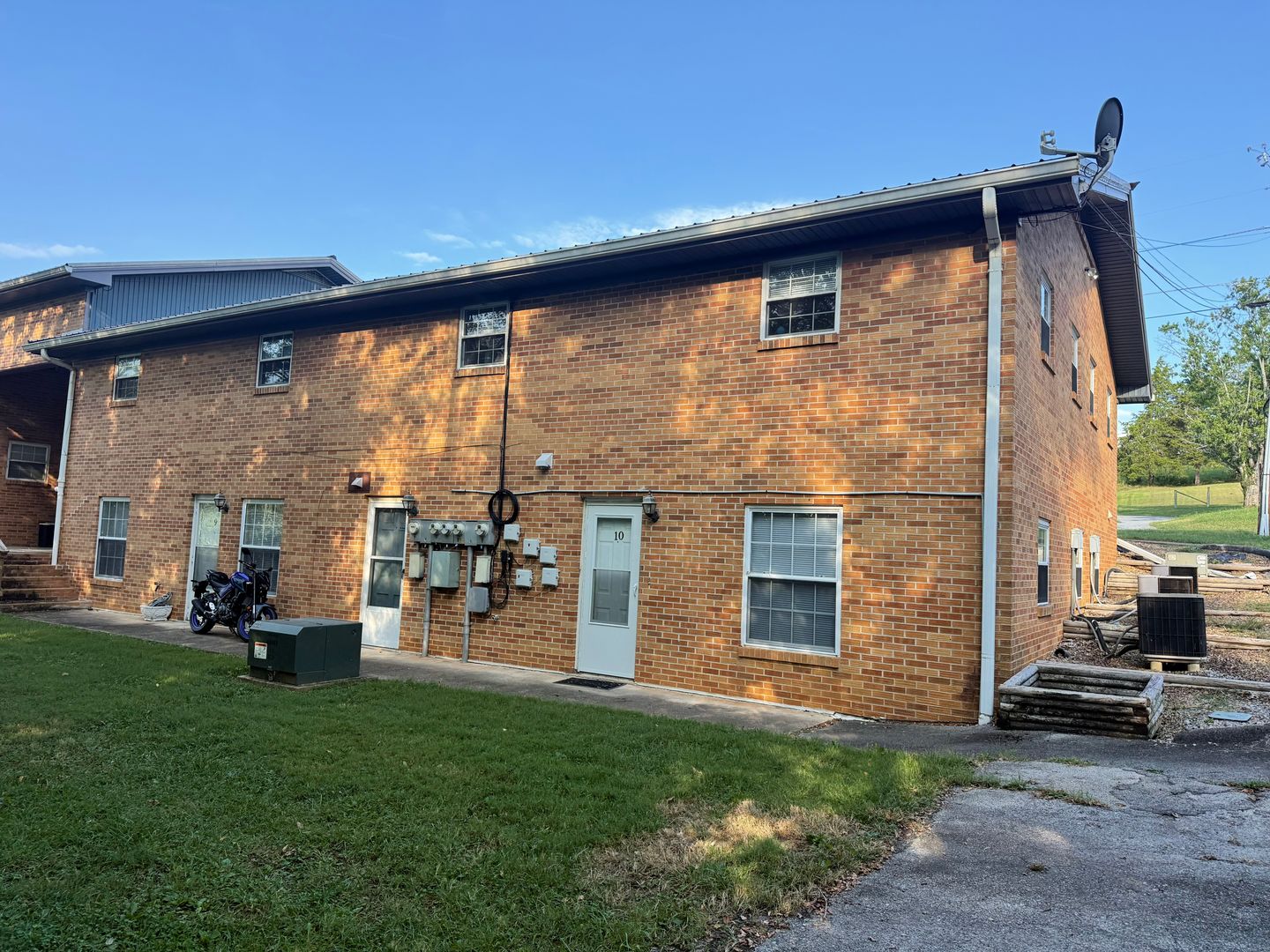 Greeneville Apartment: 104 Skyview Dr