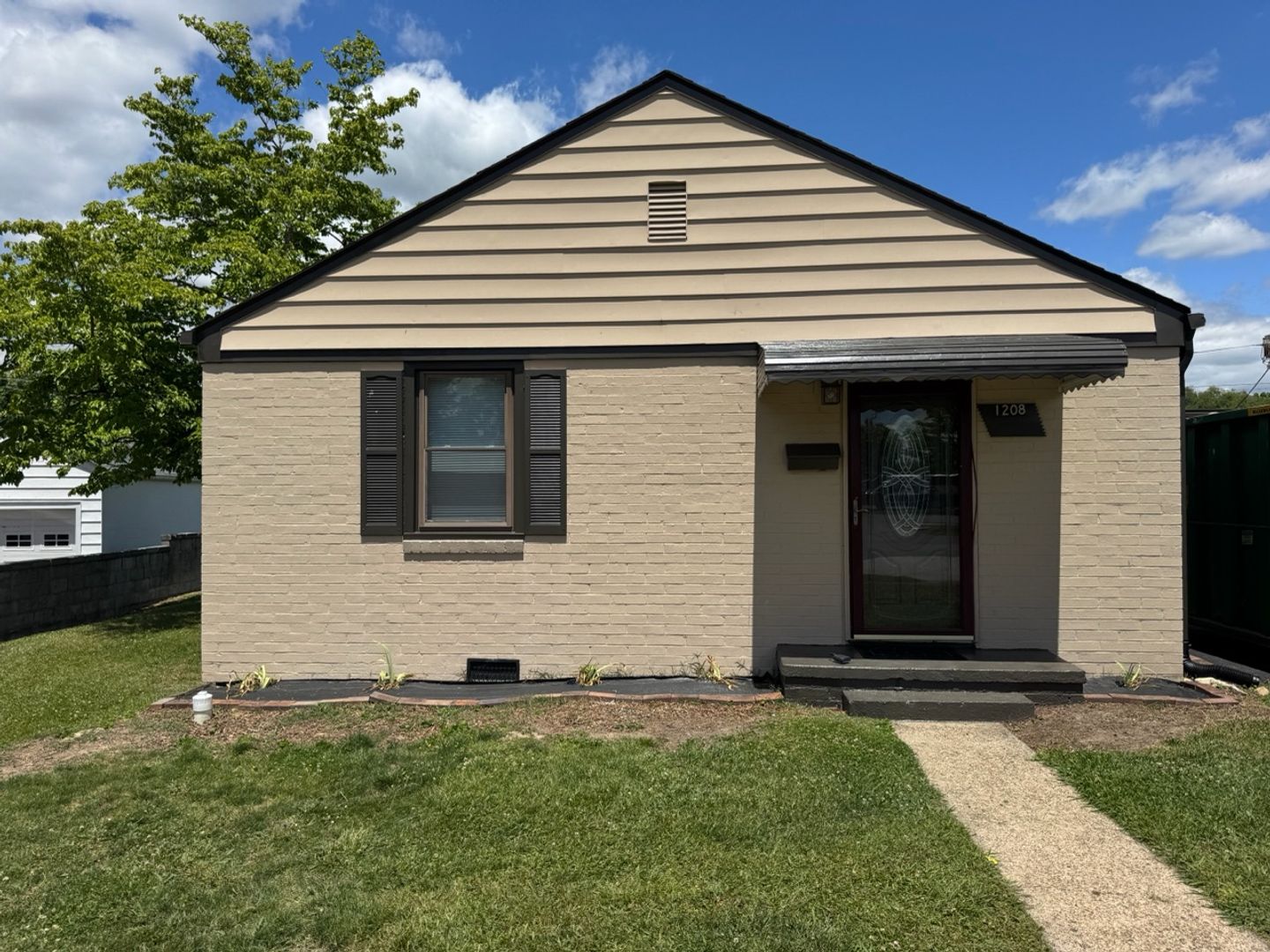 Kingsport House: 1208 Morningside Circle