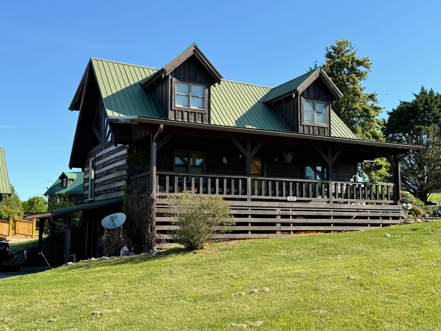 Greeneville Apartment: 2390-2444 W Allens Bridge Rd