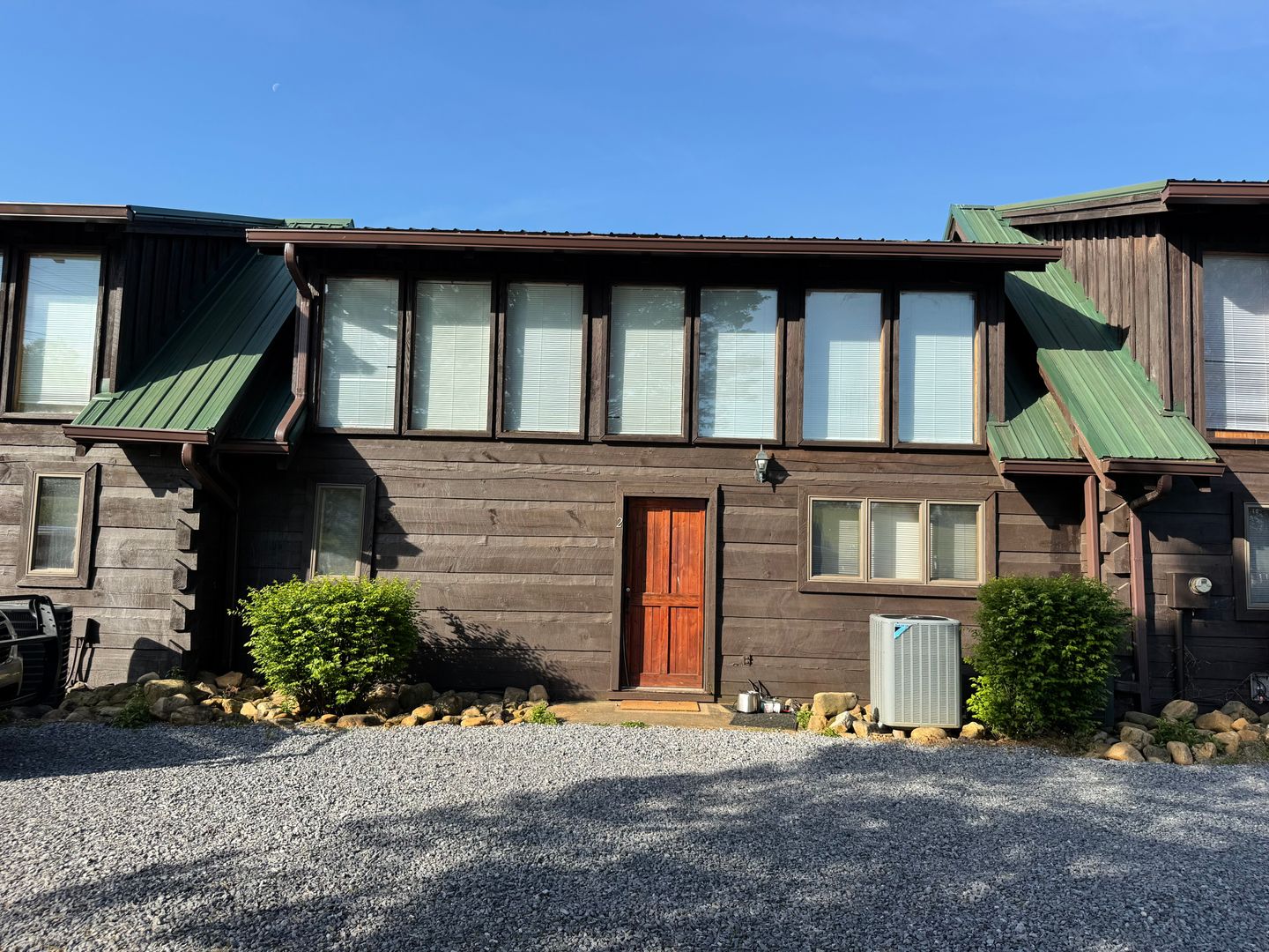Greeneville Apartment: 2390-2444 W Allens Bridge Rd