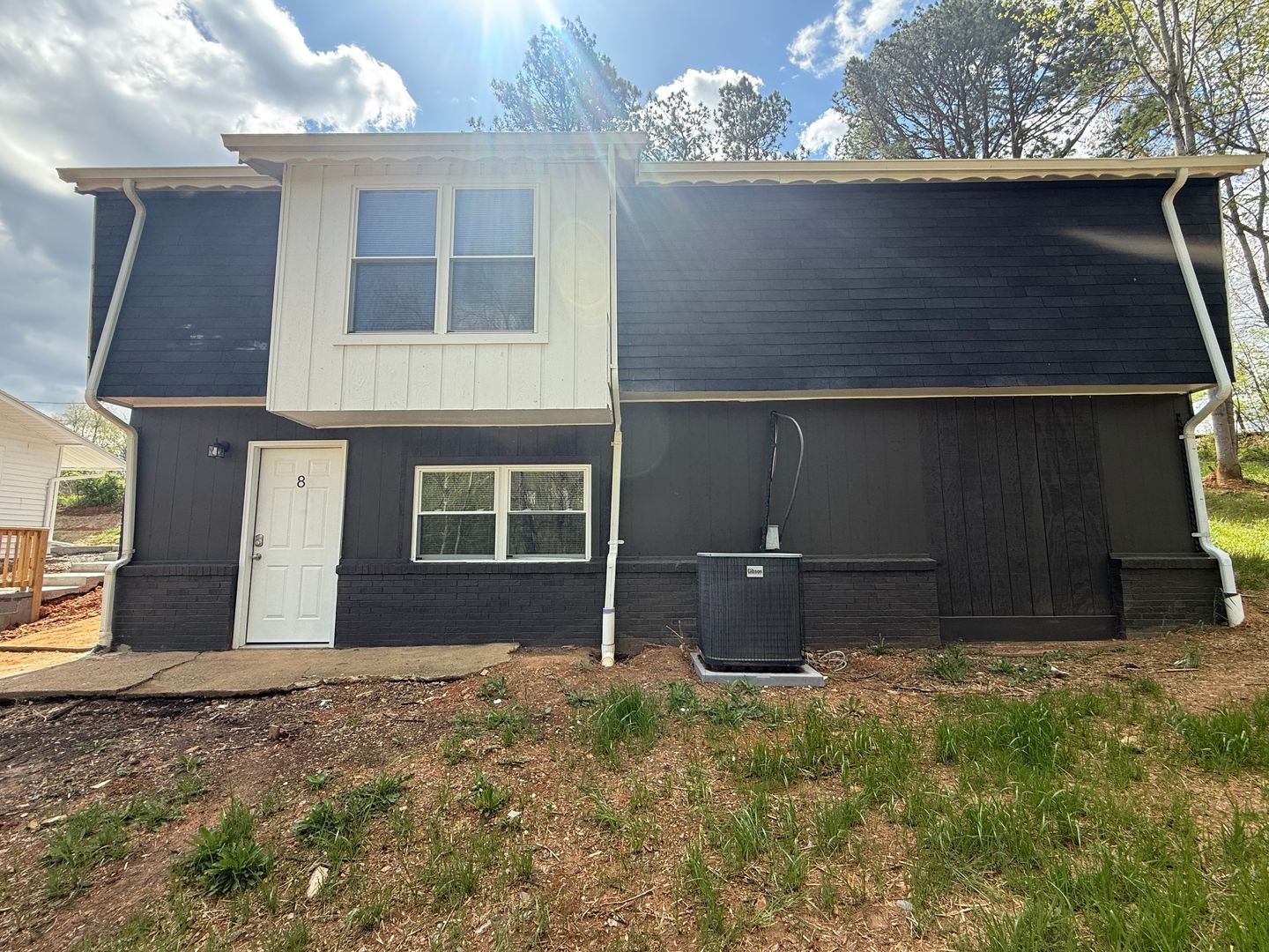 Kingsport Apartment: 1343-1347 Jackson Hollow Rd