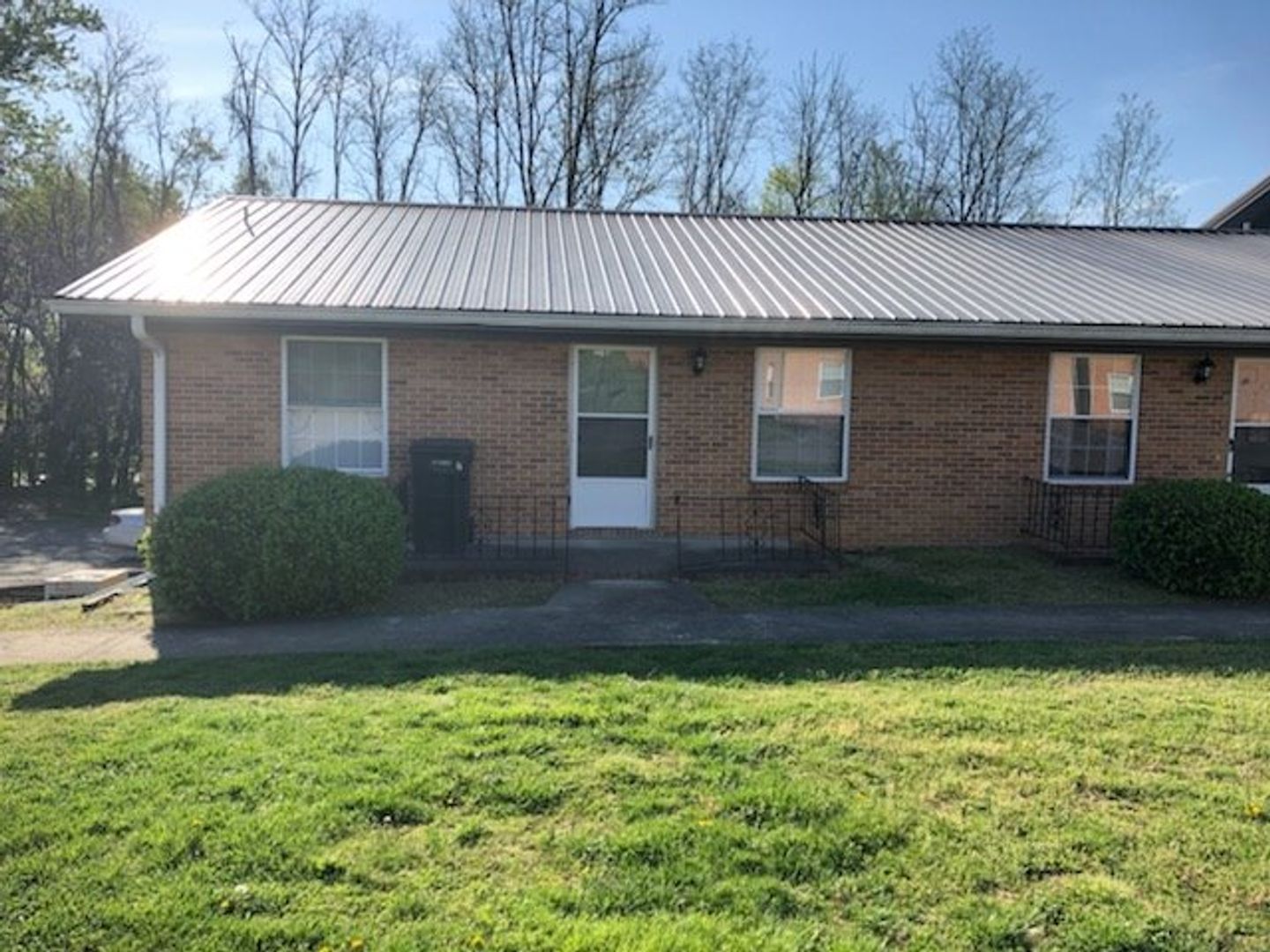 Greeneville Apartment: 104 Skyview Drive