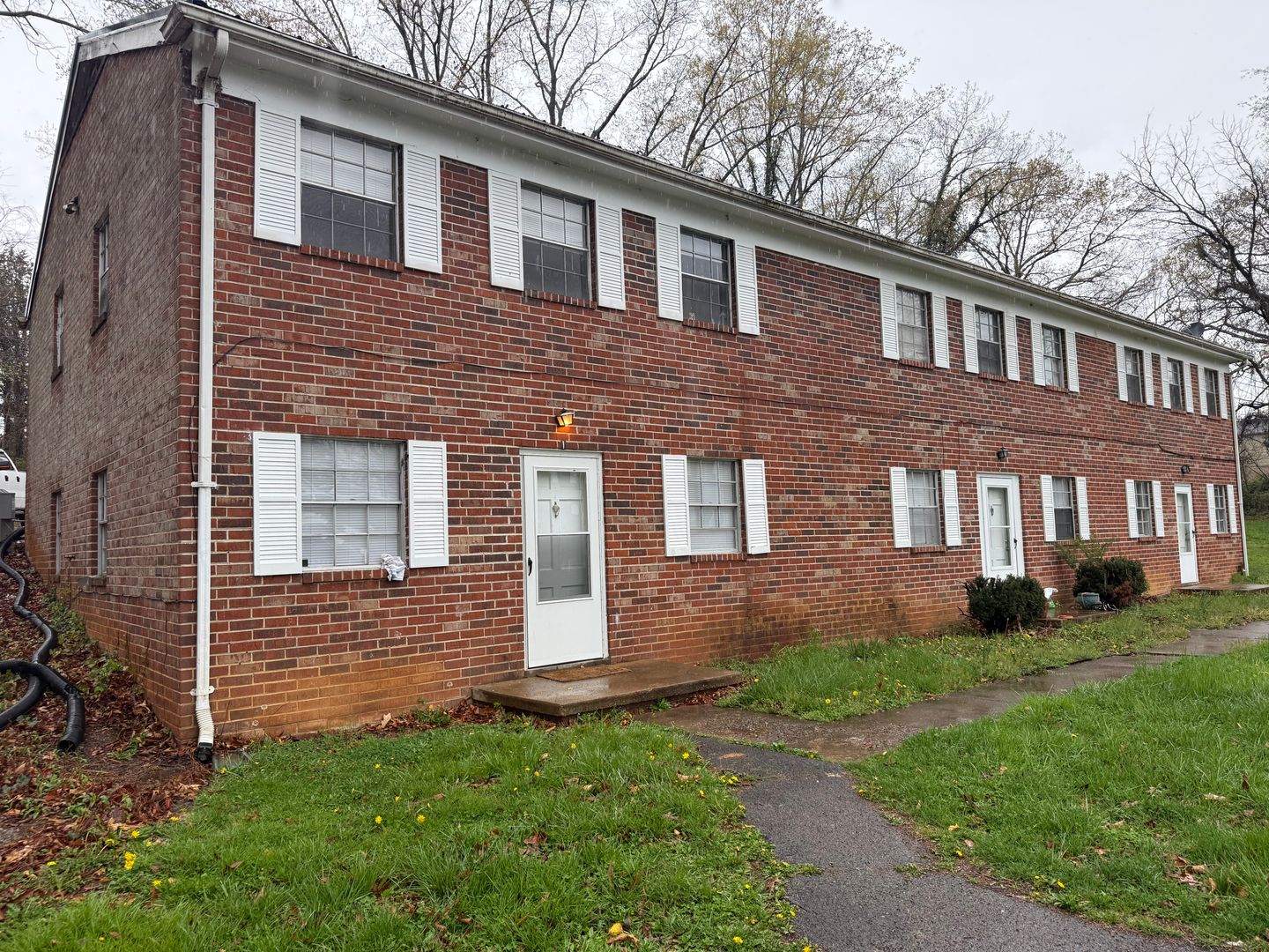 Greeneville Apartment: 206 Pinecrest Drive