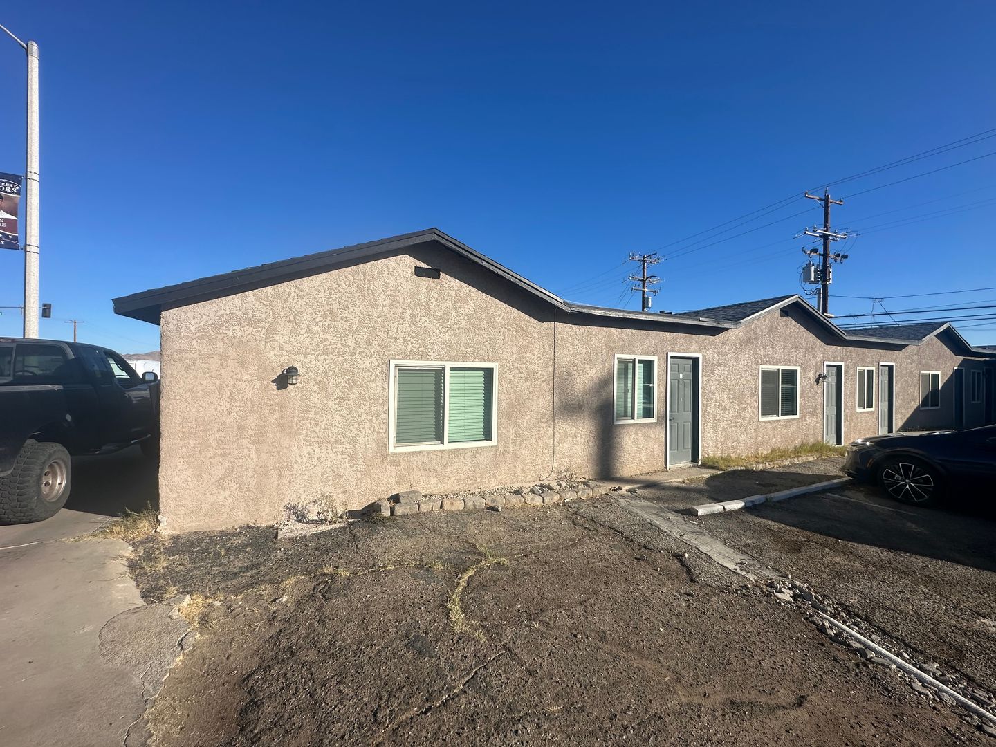Ridgecrest Apartment: 509 W. Inyokern Rd 1-2-3-4-5-6-7