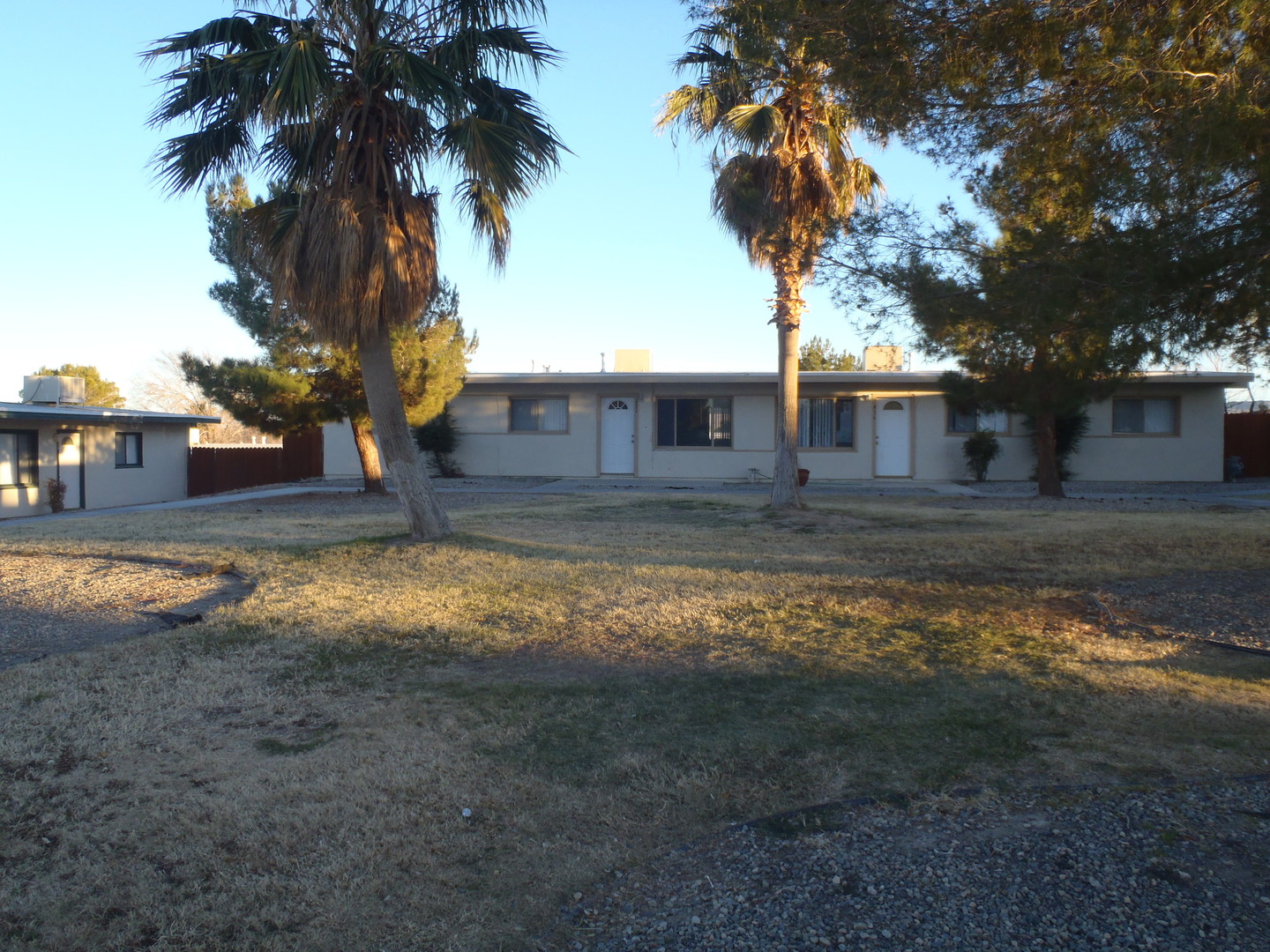 Ridgecrest House: 420 Sahara Dr