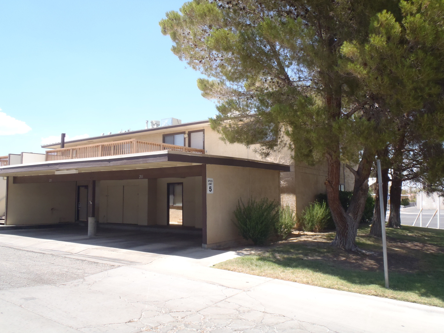 Ridgecrest Apartment: 201 W Drummond Ave.