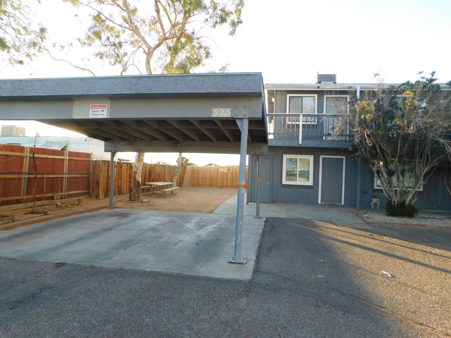 Ridgecrest Apartment: 325 S Norma St