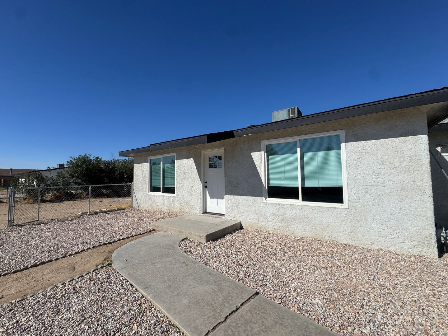 Ridgecrest House: 325 S Gordon St