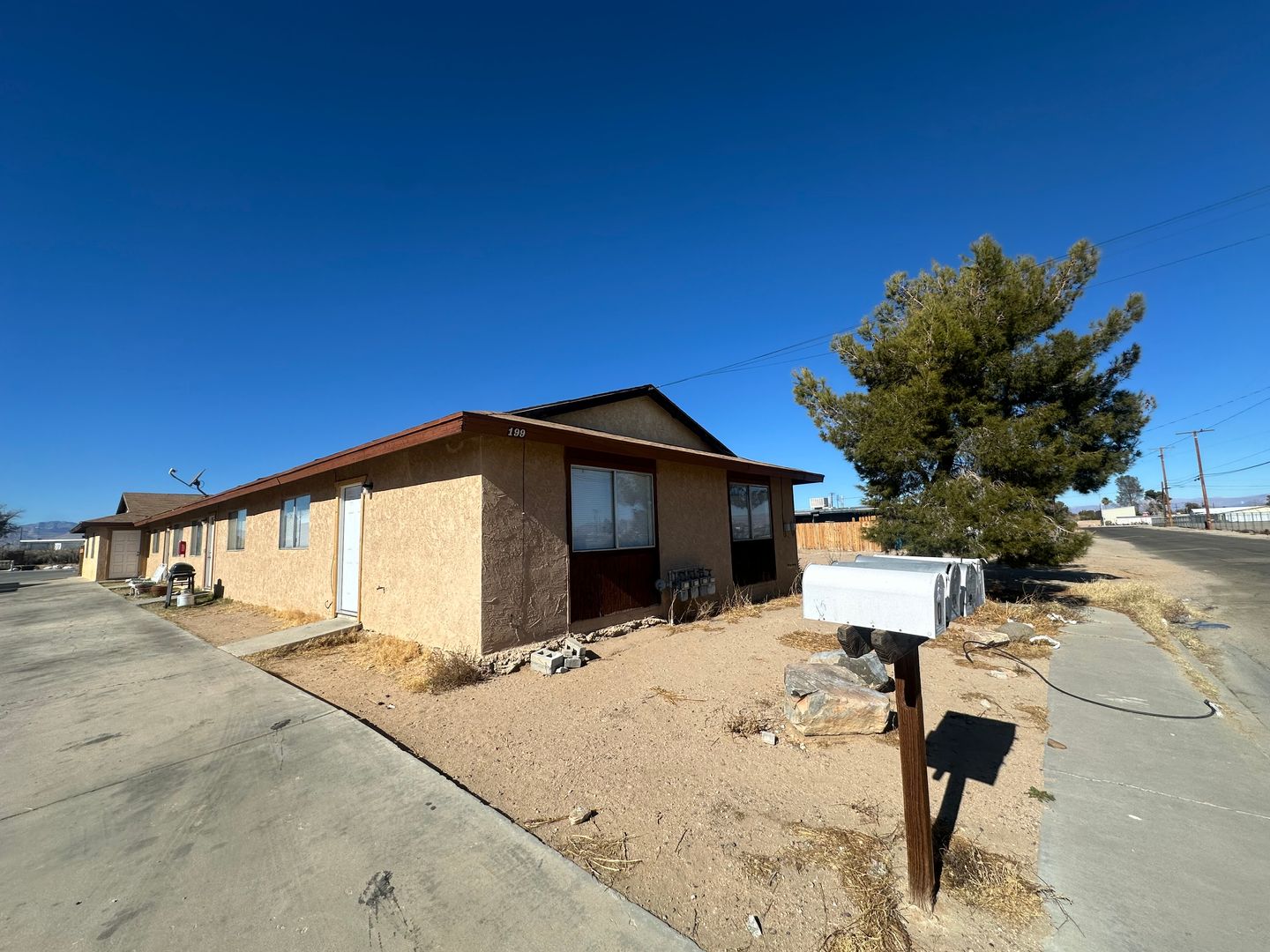 Ridgecrest Apartment: 199 S. Sunset A-B-C-D