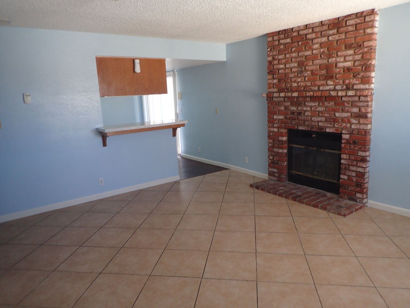 Ridgecrest Apartment: 1008 W Atkins Ave