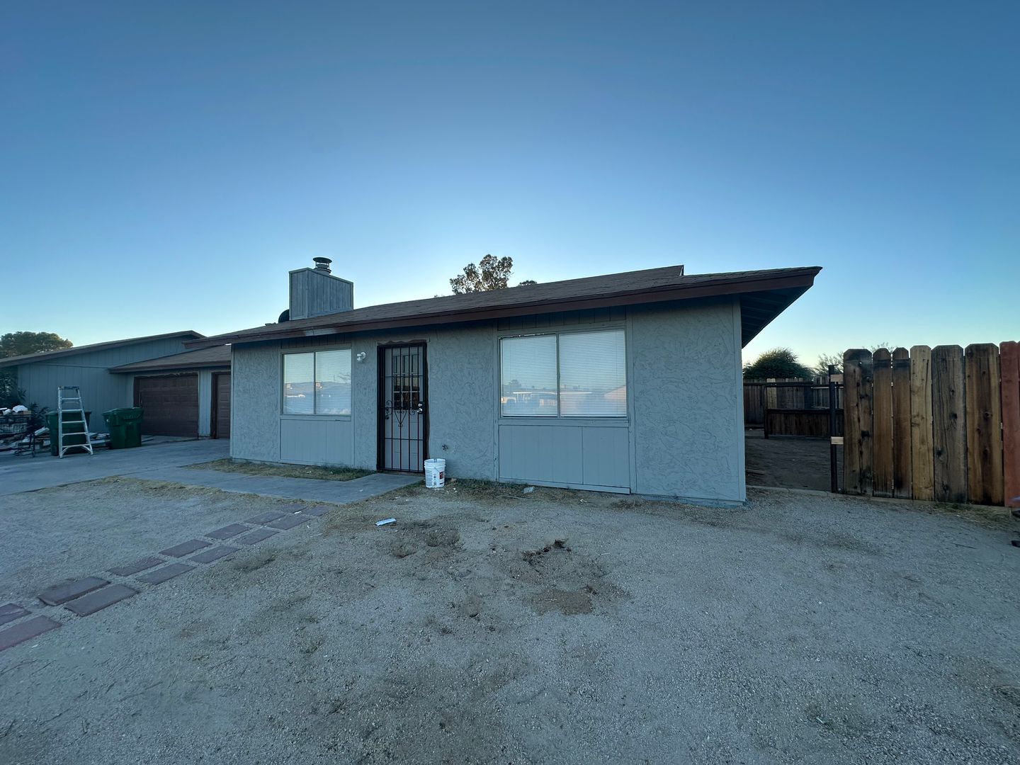 Ridgecrest Apartment: 1012 E California Ave A-B