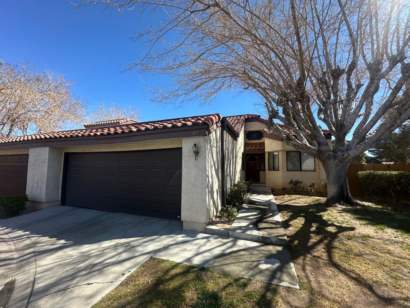 Ridgecrest House: 401 Tepatitlan Ct