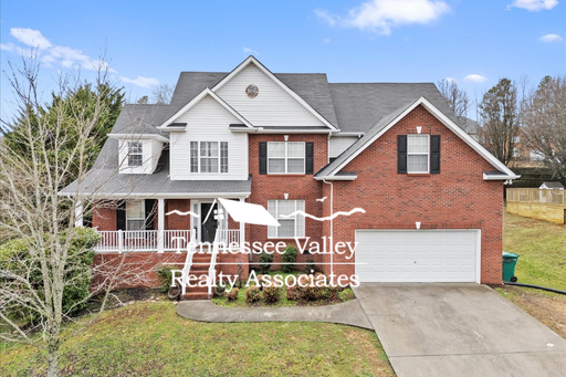 Stunning 5-Bedroom, 3-Bathroom Brick Home in Powell, TN