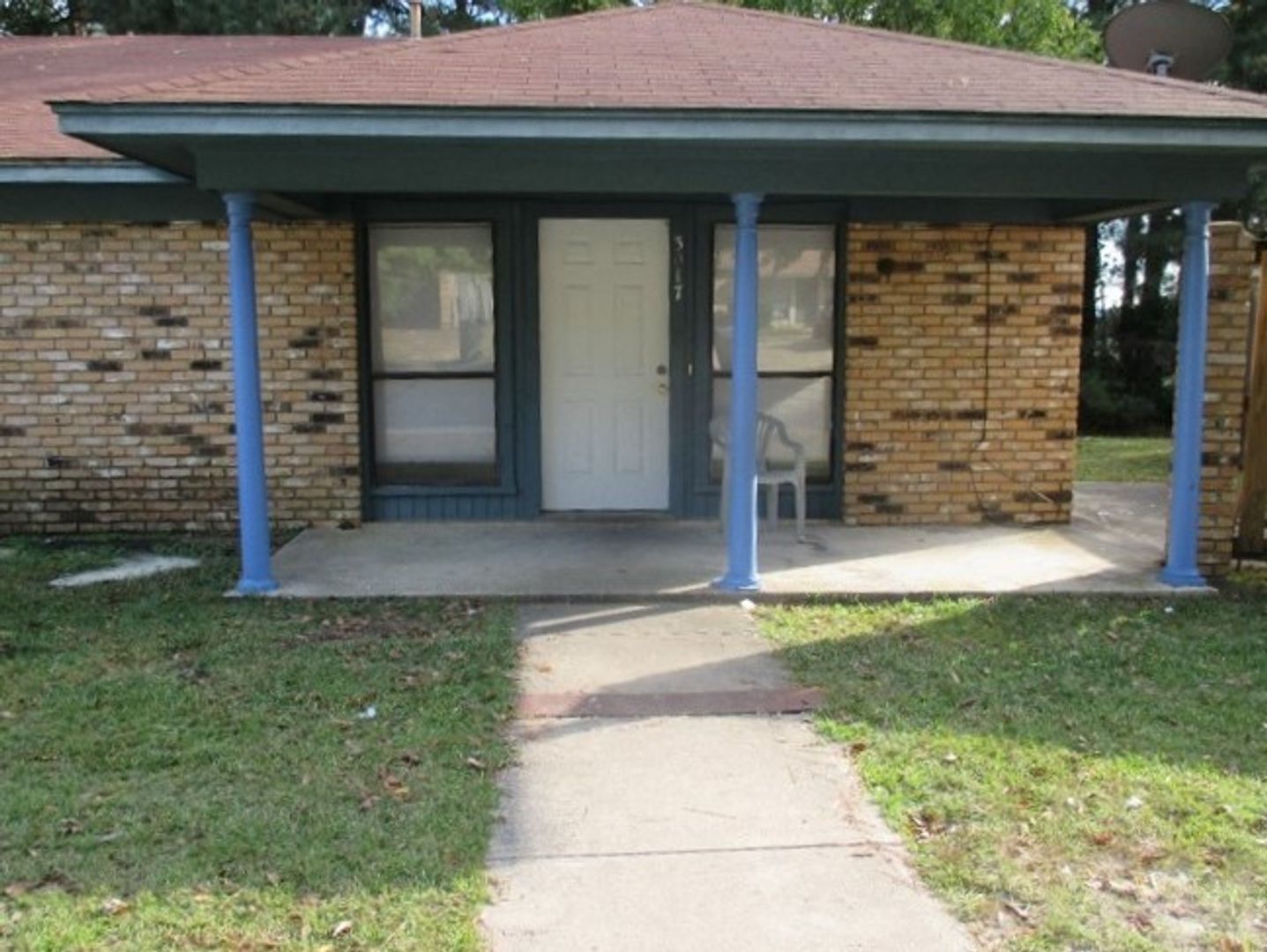 Ruston House: 3017 Courtney Avenue
