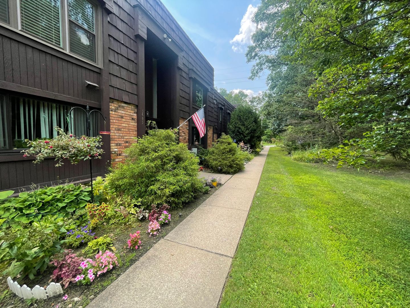 Toledo Apartment: 5601 Goodhue Dr.