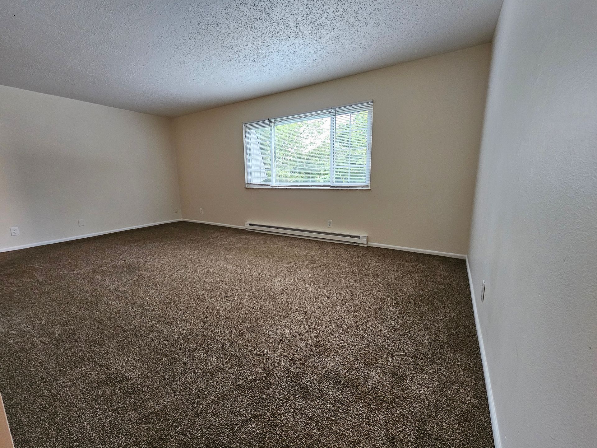 Holland Apartment: 750 S. McCord Rd.