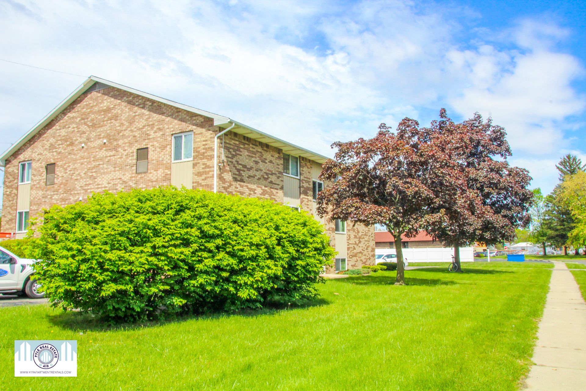 Toledo Apartment: 2820 Eldora Dr.