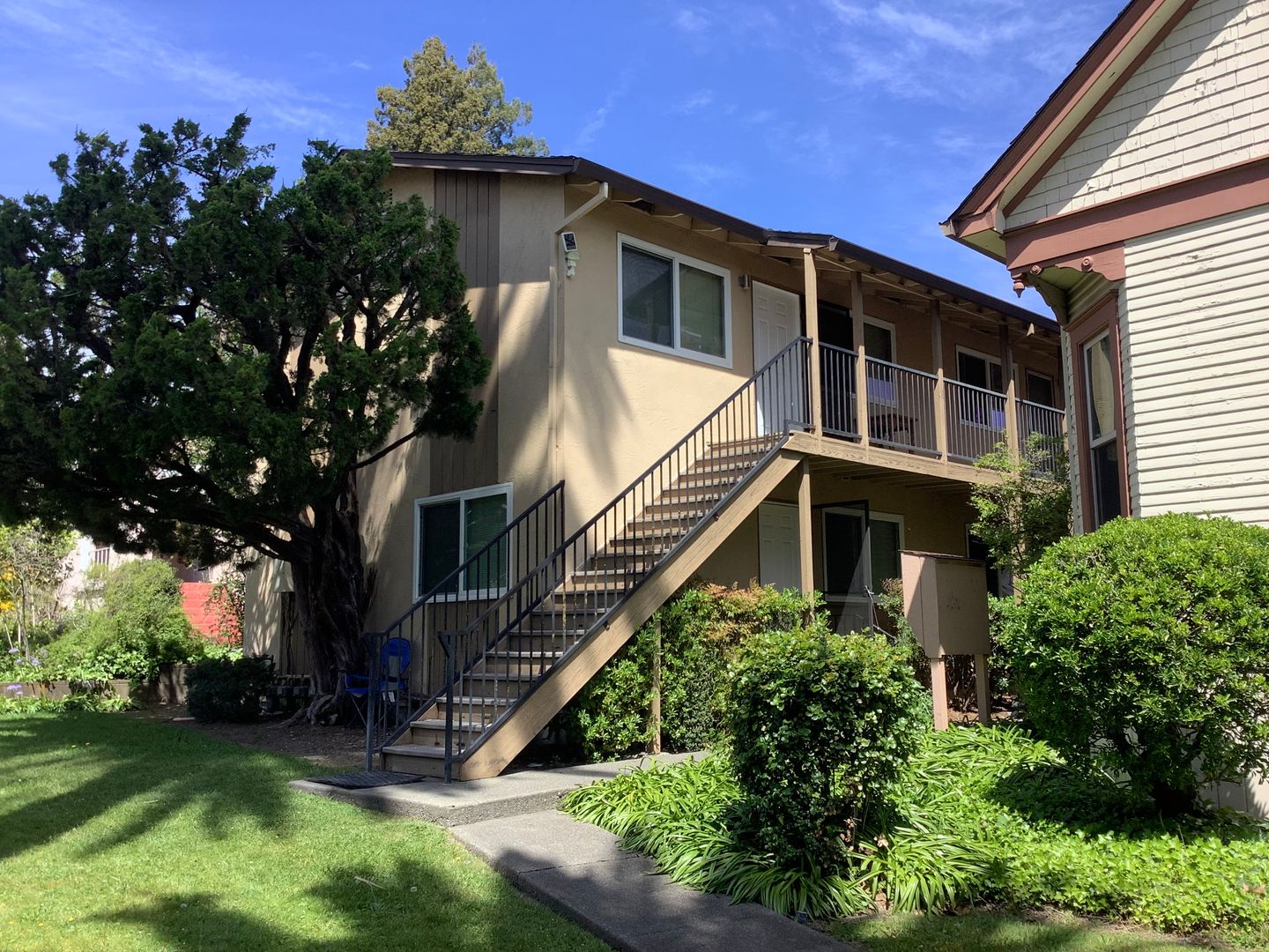 Sebastopol Apartment: 495-507 North Main Street