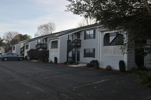 Forestside Apartments- 1 bedroom/1 bath-Please for Availability