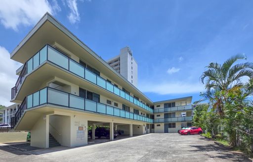 AVAILABLE IN OCTOBER! 1BR / 1Bath / 1Pkg - Rental in Makiki – photo 1