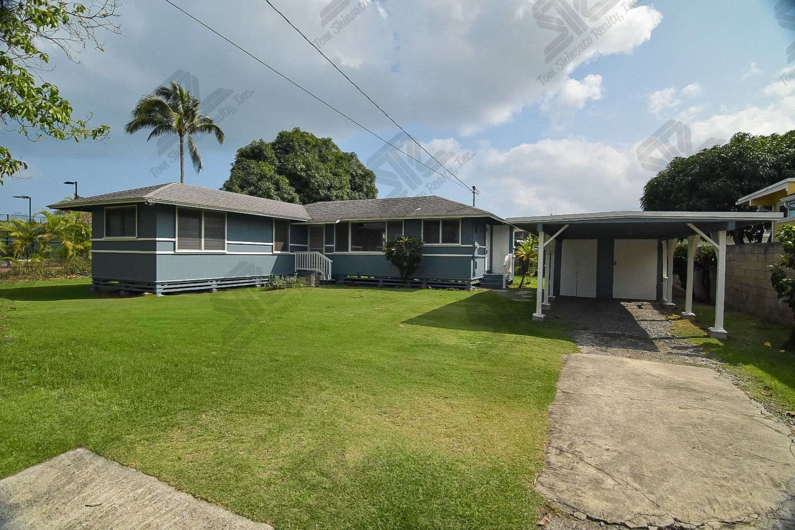 Kailua House: 668C Kihapai Street