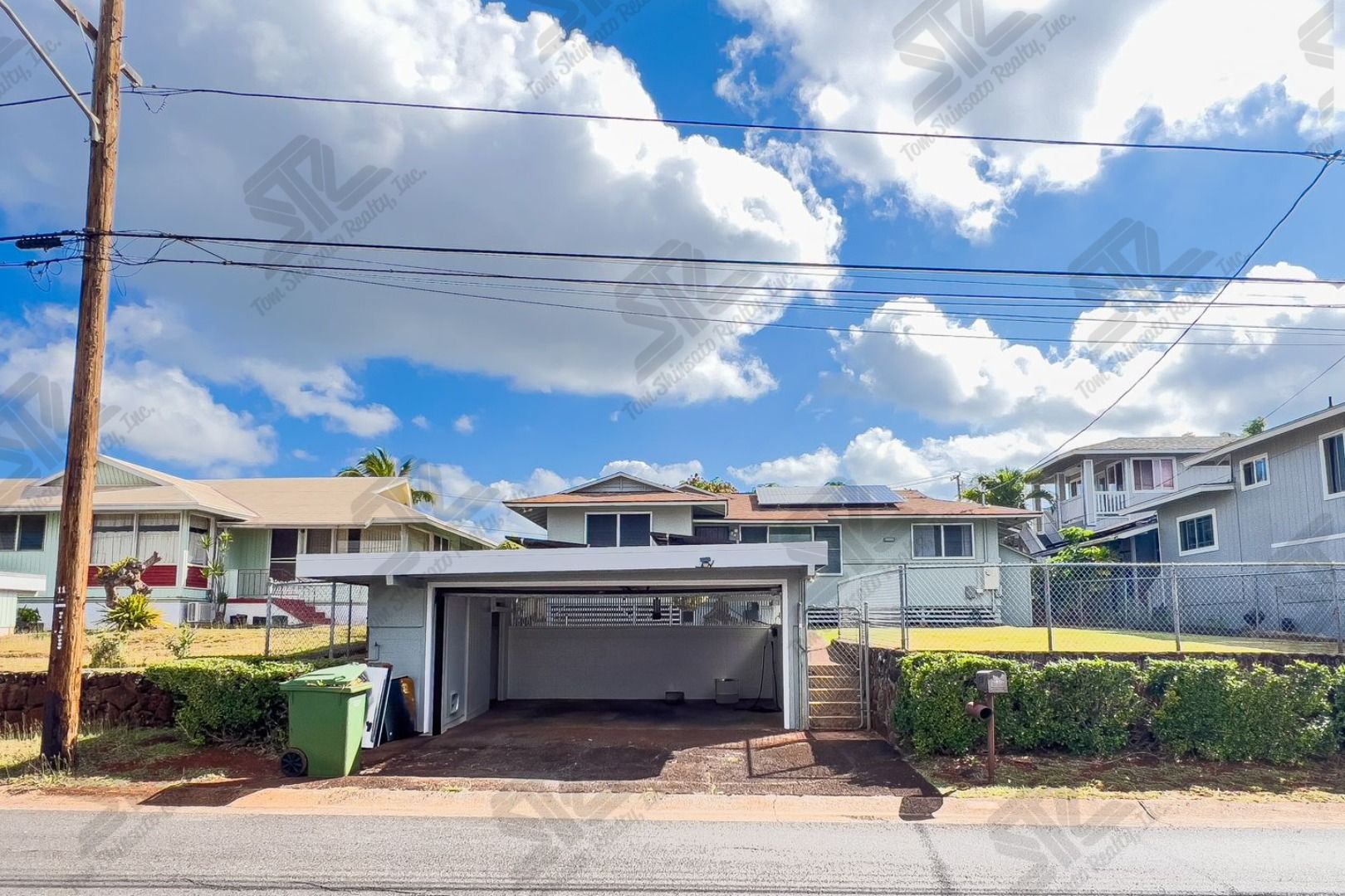 Pearl City House: 738 Hoomaemae St.