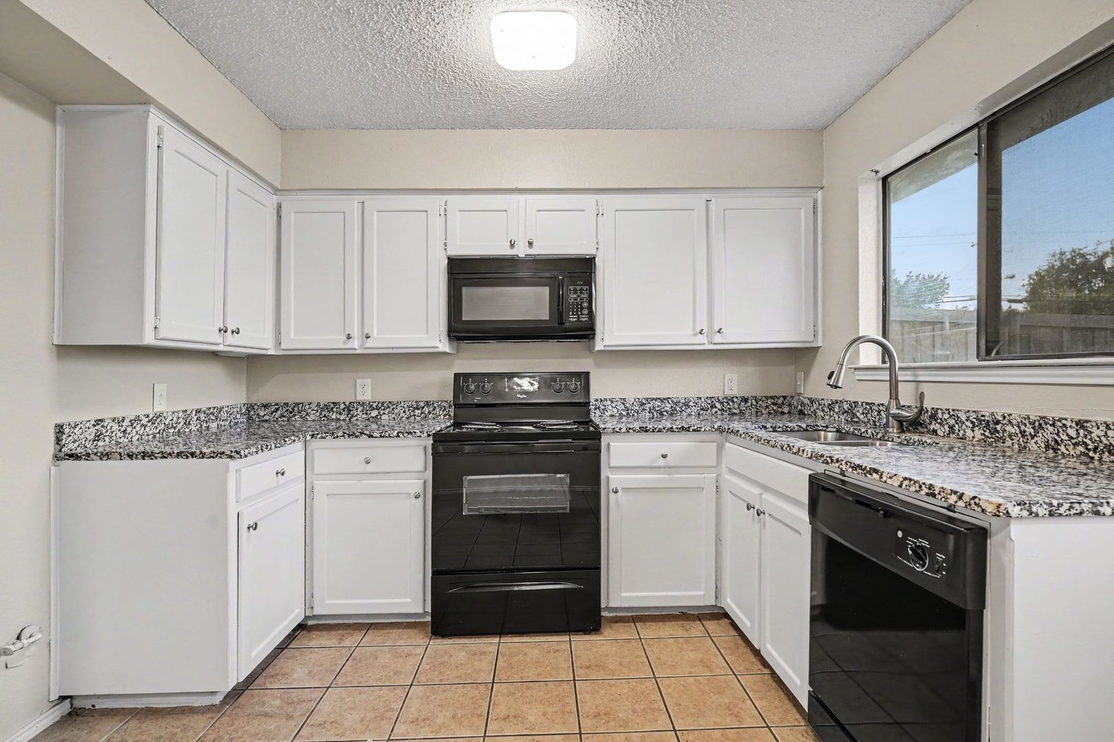 3301 Aurora Street, Unit B, Haltom City, TX 76117 photo 8