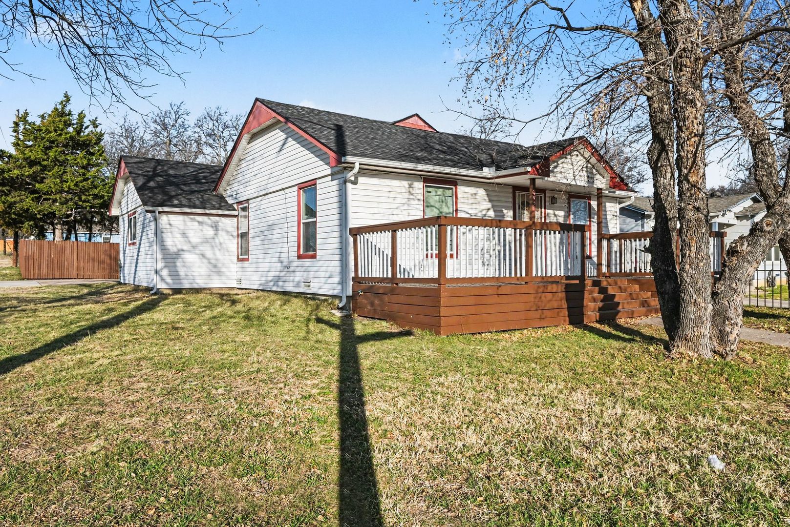 3720 Stanley Avenue, Fort Worth, TX 76110 photo 2